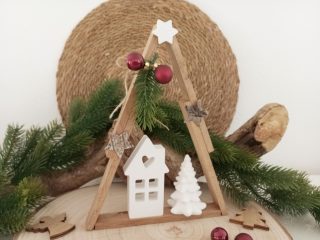 Weihnachtsdeko Holz Eiche Tannenbaum mit Haus und Baum